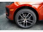 Thumbnail Photo 7 for New 2022 Porsche Macan